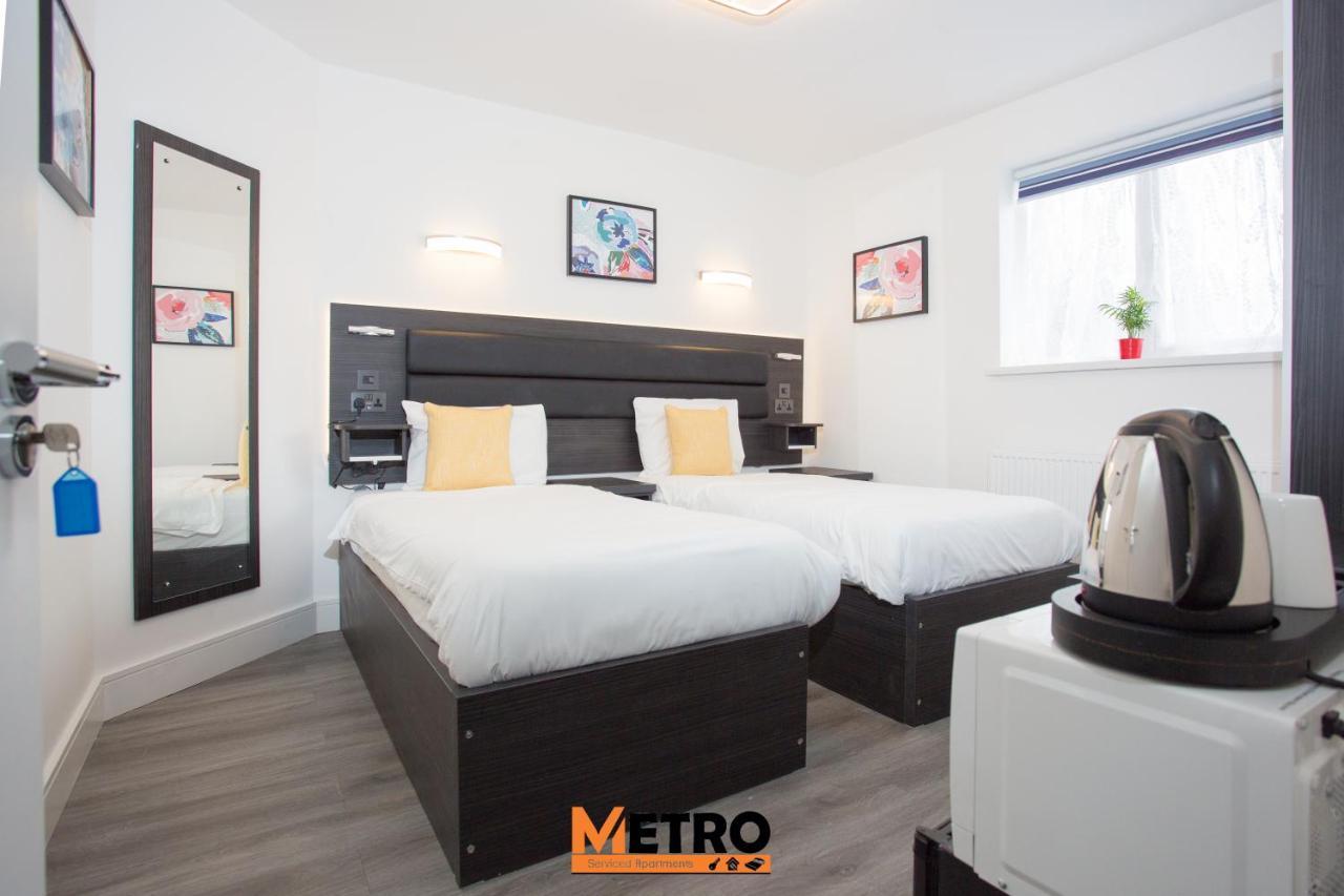 Legoland Heathrow Windsor Apartment Hotel 슬라우 외부 사진