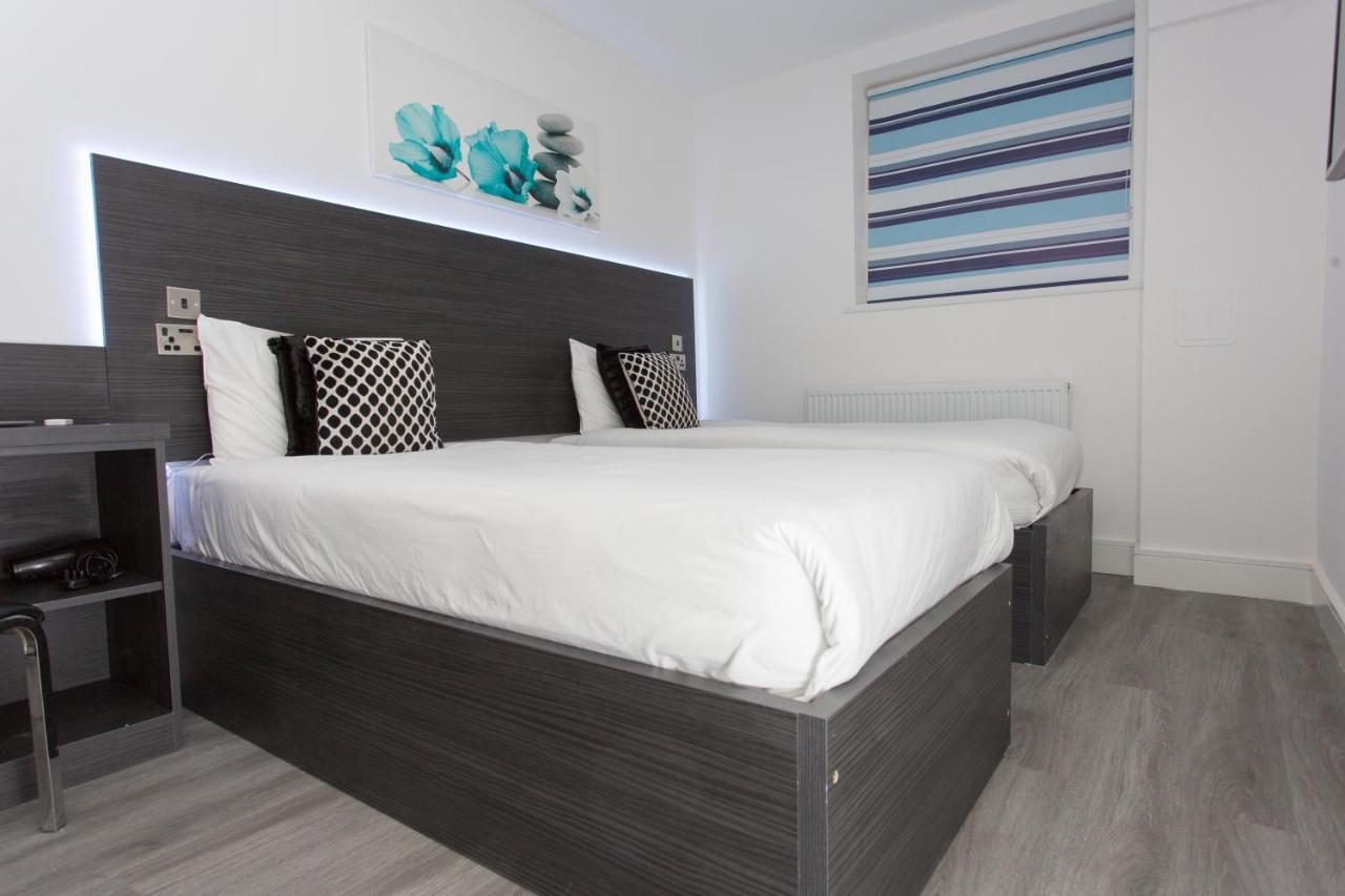 Legoland Heathrow Windsor Apartment Hotel 슬라우 외부 사진