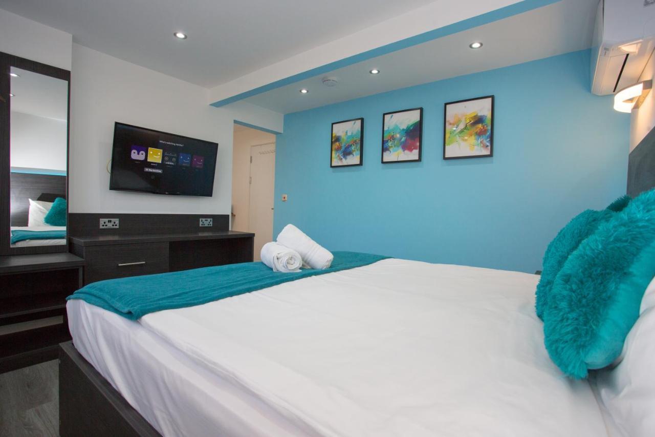 Legoland Heathrow Windsor Apartment Hotel 슬라우 외부 사진