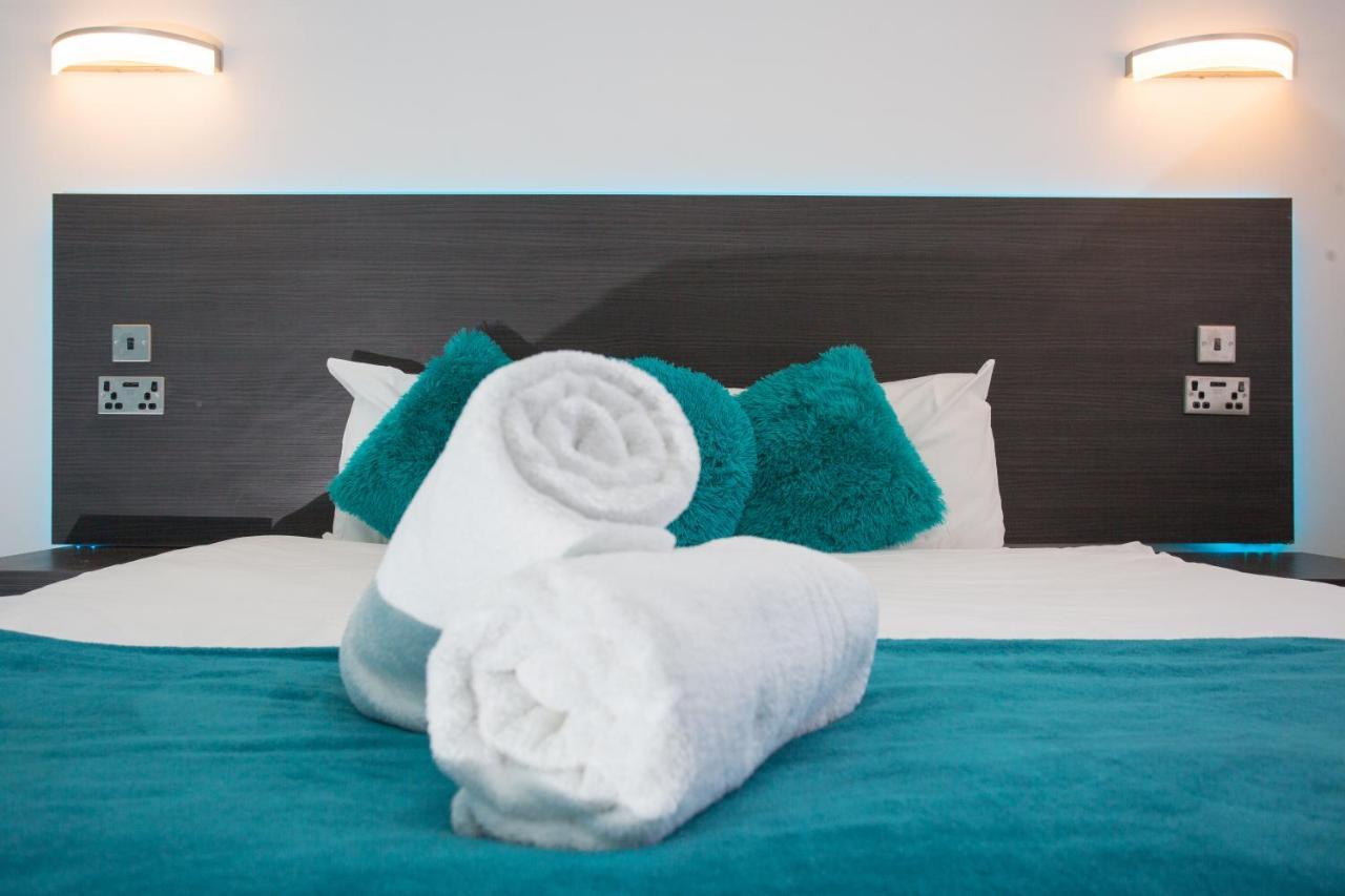 Legoland Heathrow Windsor Apartment Hotel 슬라우 외부 사진